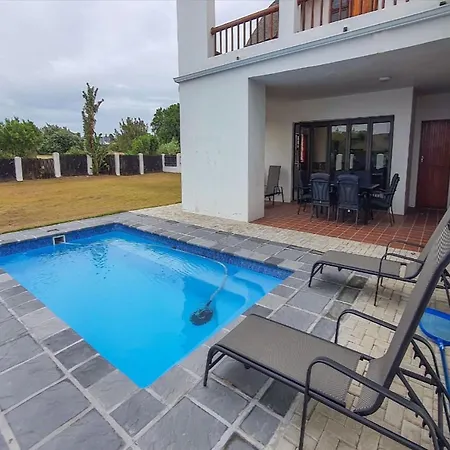 Whole House! Sleeps 6 With Solar Power And Pool Villa St Francis Bay Exterior photo