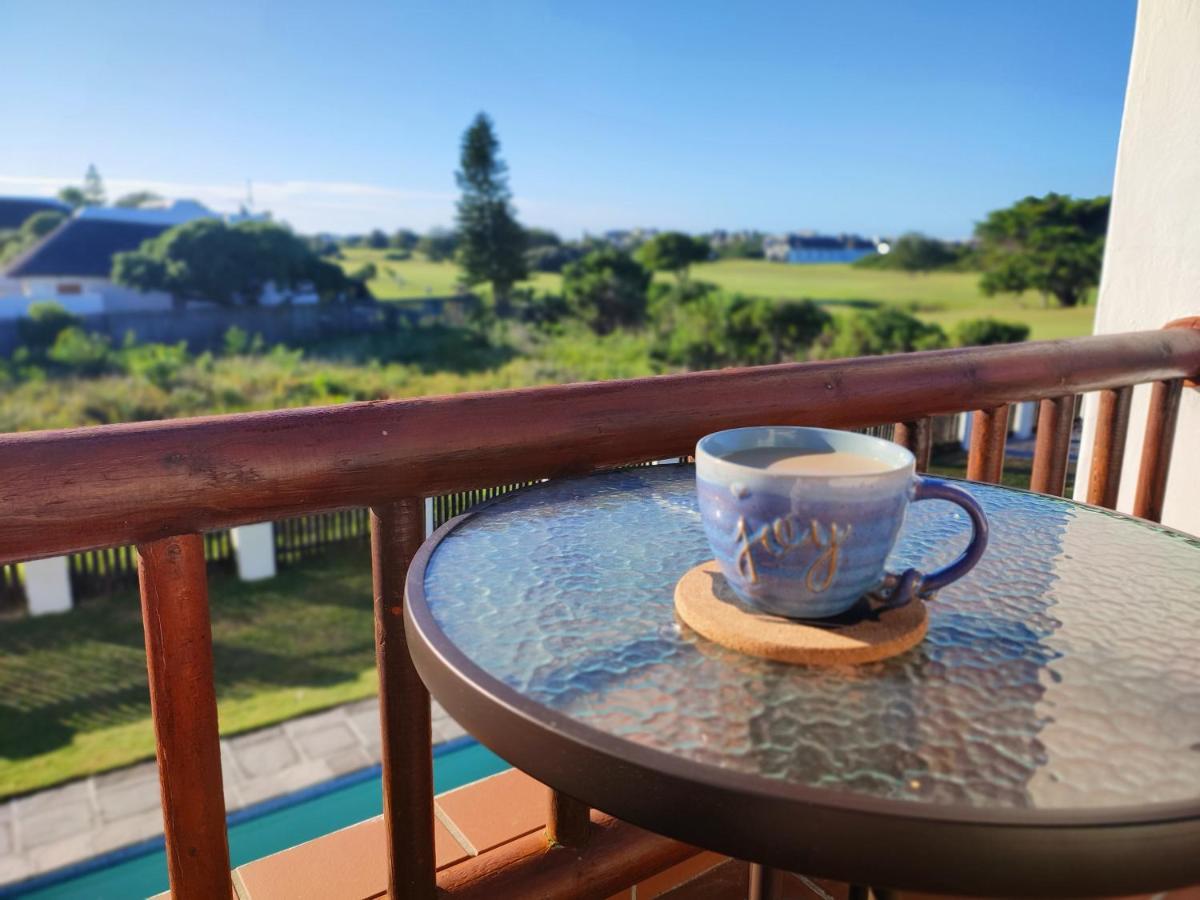 Whole House! Sleeps 6 With Solar Power And Pool Holiday home St Francis Bay